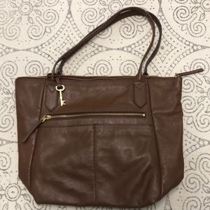 Fossil tote